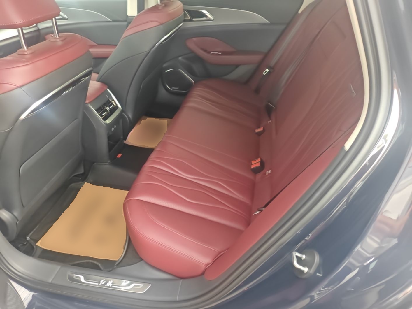 Hongqi H5 2024 2.0T Automatic Smart Connect Flagship Edition - Chinese Trim Ling — снимка 20