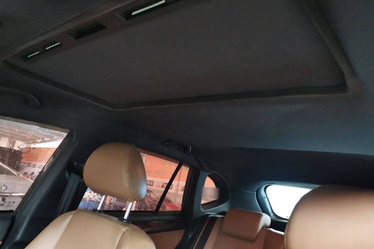 Used Brilliance V5 2014 1.5T Automatic Two-Wheel Drive Luxury Version