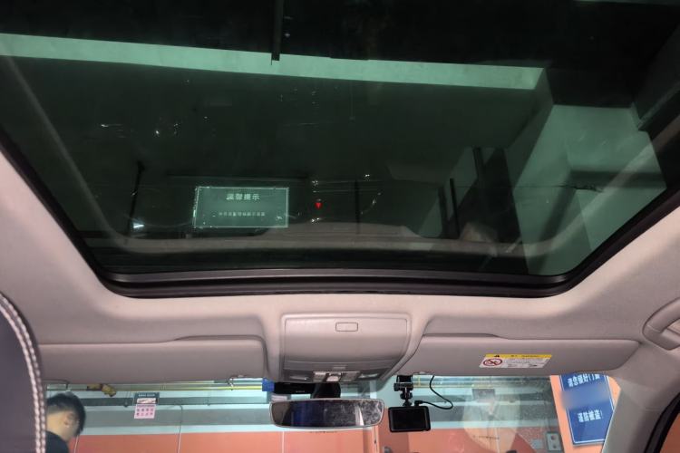 Used Volkswagen Tiguan L 2019 330TSI Automatic Two-Wheel Drive Smart Luxury Version China VI Standard Headliner