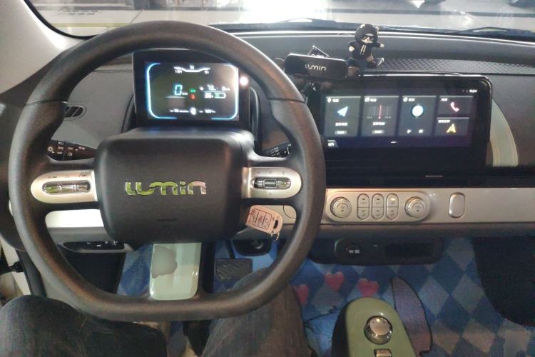 Used CHANGAN NEVO Lumin 2025 205km Refreshing Edition Center Console