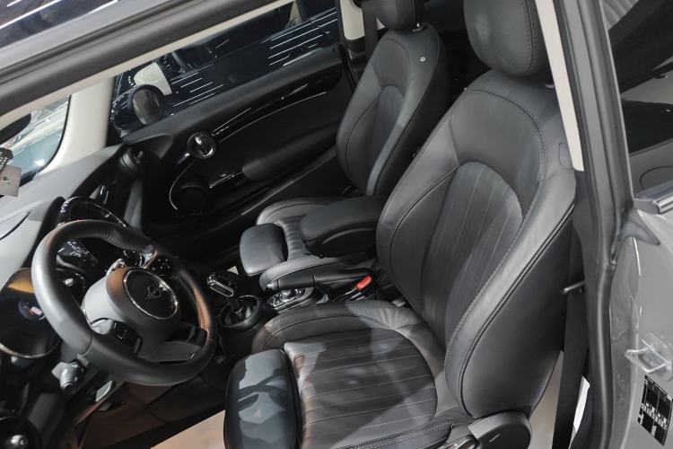 Used MINI MINI 2022 1.5T COOPER Artist
