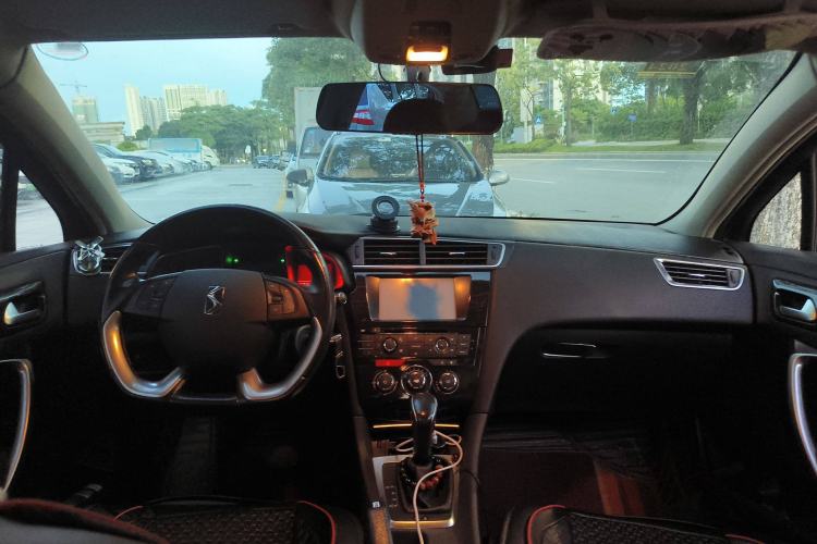 Used DS 5LS 2015 1.6T Style Edition THP160