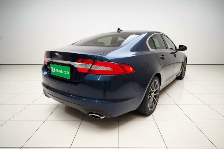 Used Jaguar XF 2015 XF 2.0T Luxury Edition Exterior 5