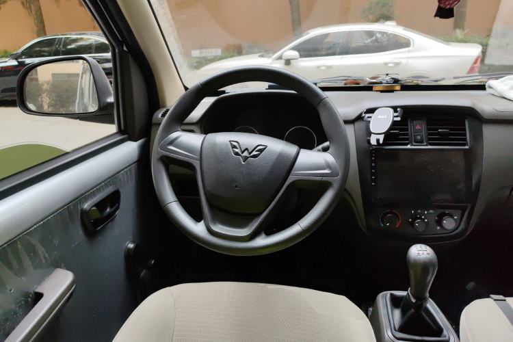 Used Wuling Rongguang S 2023 1.5L Base Version 5/7 Seats