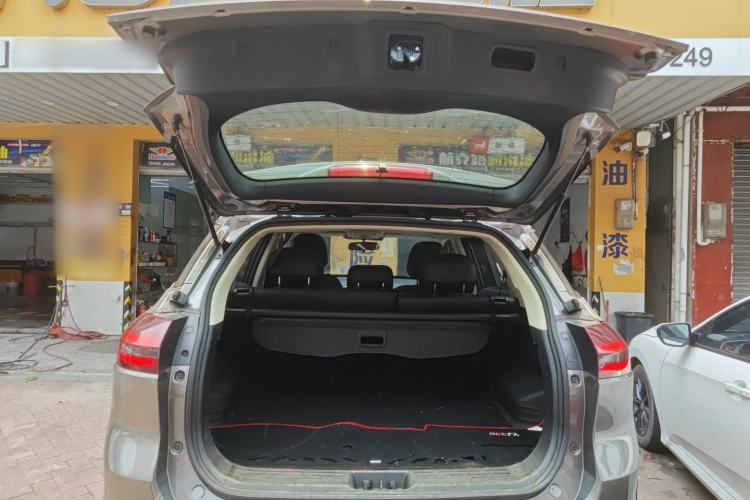 Used Geely Auto Emgrand X7 Sport 2020 1.8TD DCT Two-Wheel Drive Smart Connect 4G-Enabled Version
