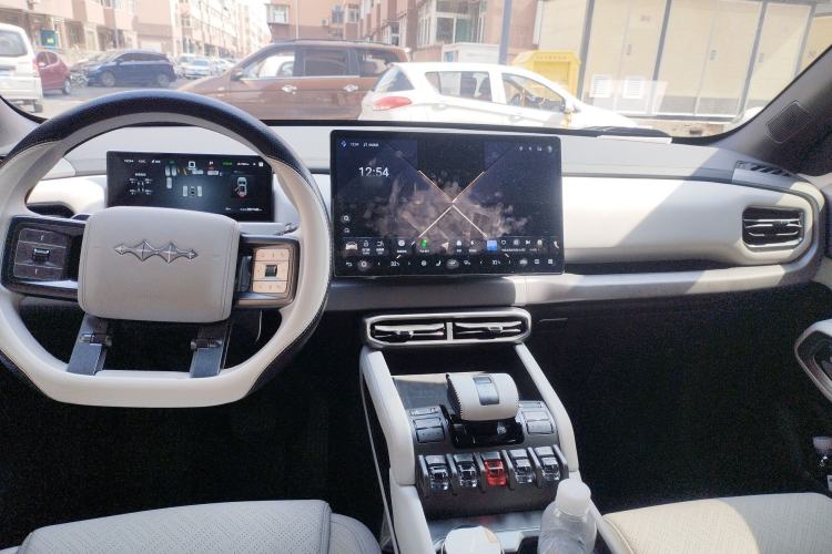 Used Formula Leopard Titanium 3 2025 501 km All-Wheel Drive Intelligent Driving Max Edition
