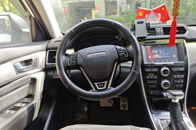 Used Haval H2 2016 Red-Label 1.5T Automatic Two-Wheel Drive Luxury Model
