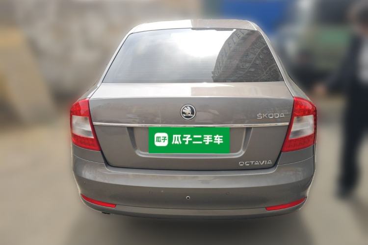 Used Skoda Octavia 2014 1.6L Automatic Yijun Edition Rear