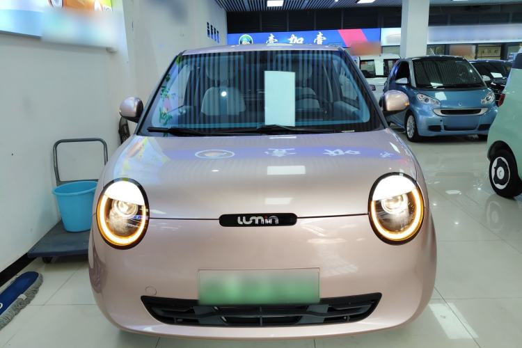 Used CHANGAN NEVO Lumin 2022 155 km – Refreshingly Sweet Edition Front