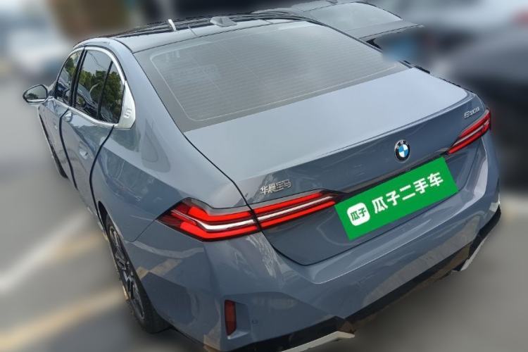 Used BMW 5 Series 2024 530Li Leading Model M Sport Package