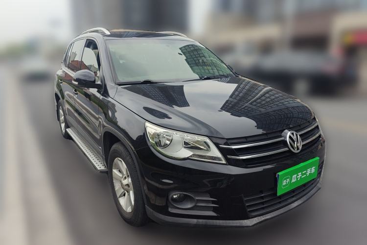 Used Volkswagen Tiguan 2012 1.8TSI Automatic Two-Wheel Drive Urban Edition Front Right 45 Deg