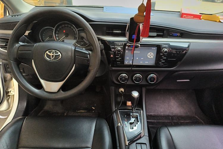 Used Toyota Levin 2014 1.6G CVT Elite Edition Center Console