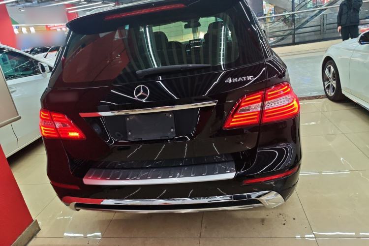 Used Mercedes-Benz M-Class 2014 ML 400 4MATIC Dynamic Model
