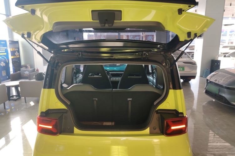 Used Wuling Hongguang MINIEV 2022 GAMEBOY 200km Gaming Edition with Lithium Iron Phosphate
