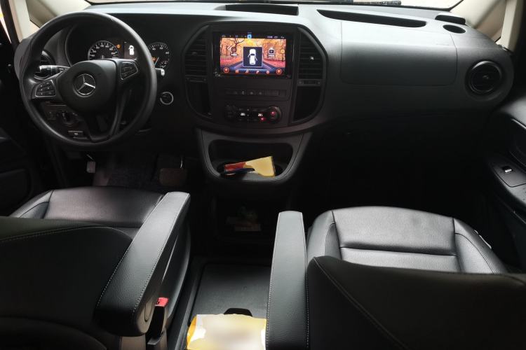 Used Mercedes-Benz Vito 2018 2.0T Elite Version 9 Seats China VI Emission Standard