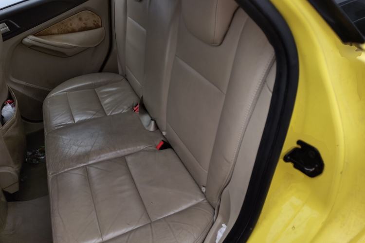 Used Ford Focus 2011 Hatchback 1.8L Automatic Fashion Edition Left Rear Seat