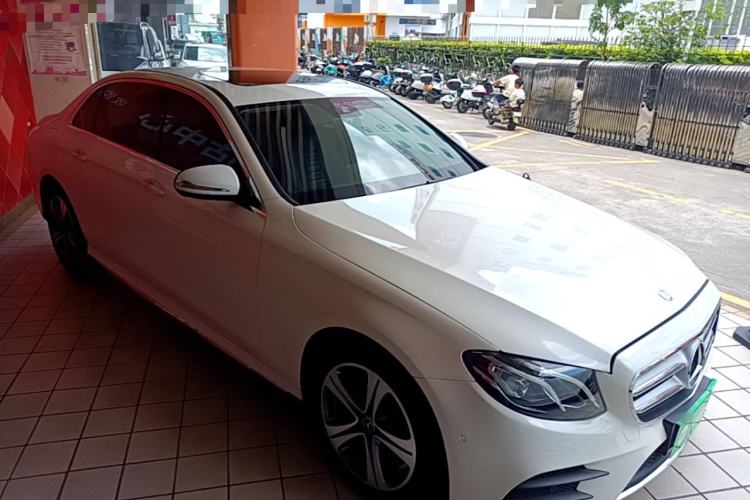 Used Mercedes-Benz E-Class 2017 E 200 L Sport 4MATIC Front Right 45 Deg