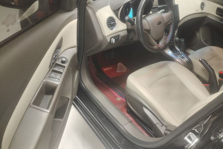 Used Chevrolet Cruze 2015 1.5L Classic SE AT
