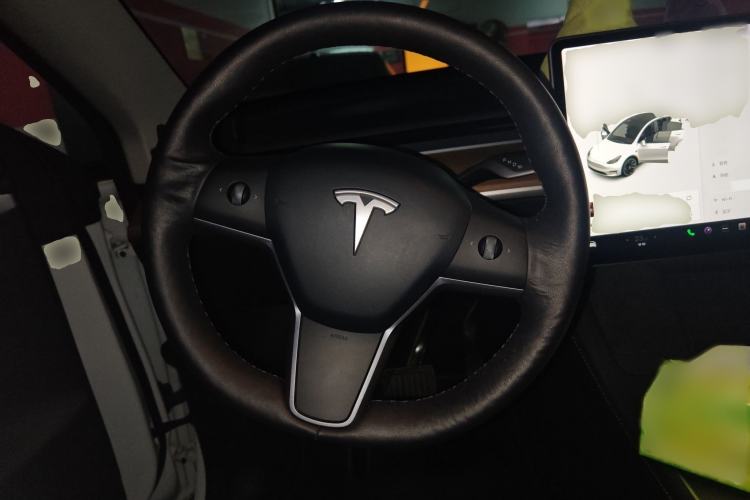 Used Tesla Model Y 2021 Long-Range All-Wheel-Drive Version