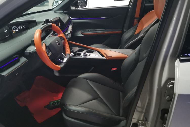 Used CHANGAN UNI-V 2022 1.5T Prestige Version
