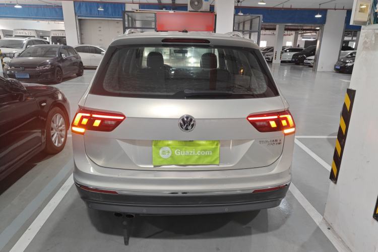 Used Volkswagen Tiguan L 2017 330TSI Automatic Two-Wheel Drive Luxury Edition
