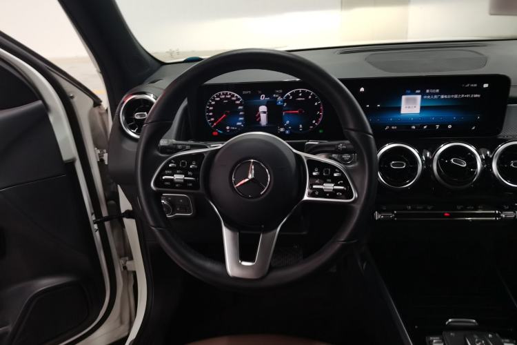 Used Mercedes-Benz GLB 2023 GLB 200 Dynamic Edition