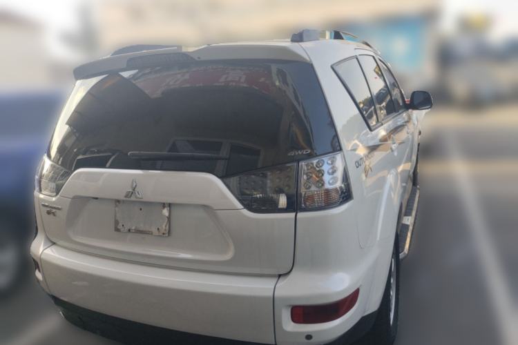 Used Mitsubishi Outlander 2012 Kicks 2.0 Sport Navigation Edition