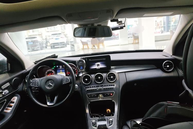 Used Mercedes-Benz C-Class 2017 Facelift C 200 L 4MATIC Sport Edition
