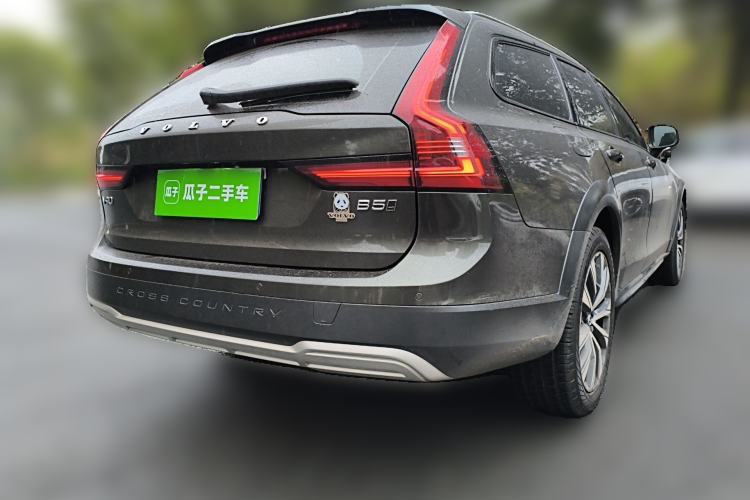 Used Volvo V90 2021 Cross Country B5 AWD Smart Range Edition