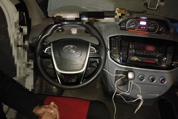 Used SAIC MAXUS Xintu V80 2021 2.0T Manual Classic Aoyuntong Long Wheelbase Mid-Roof 6/7/8/9-Seater