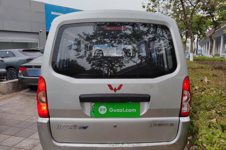 Used Wuling Rongguang EV 2020 Basic Version 7-Seater 300 km Exterior 4