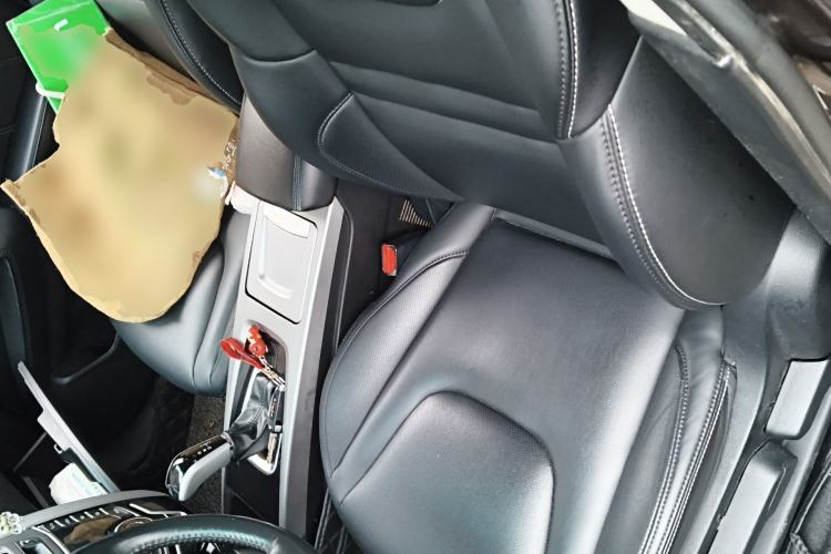 Used Luxgen U6 SUV 2014 1.8T Fashion Edition Left Front Seat