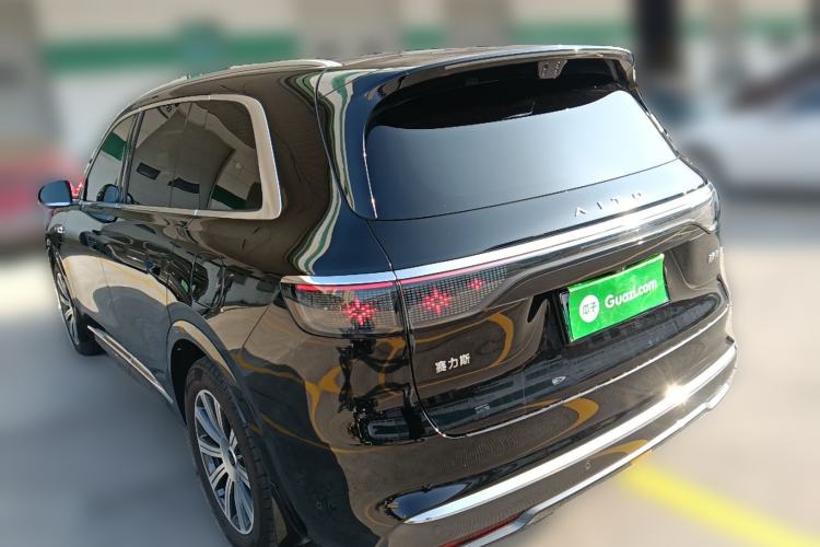 Used Hima AITO M8 2025 Extended-Range Ultra Version 53.4 kWh 6-Seater Edition
