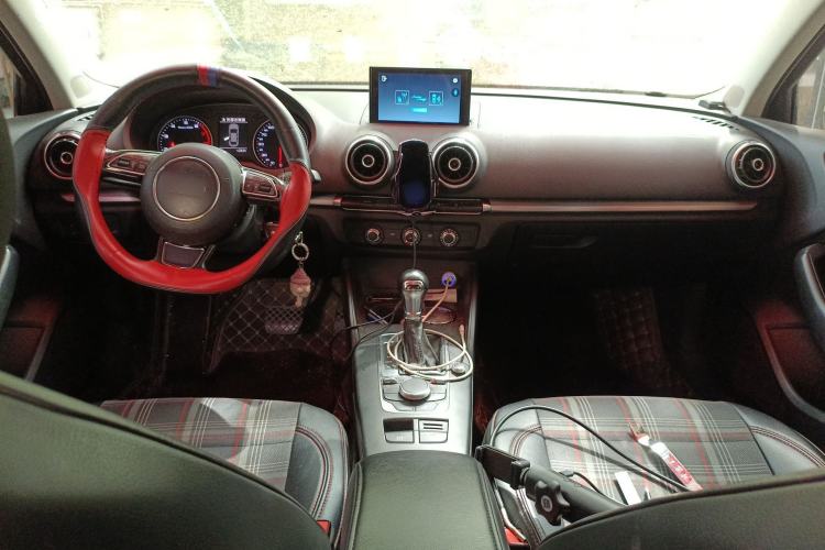 Used Audi A3 2015 Limousine 35 TFSI Millionth Anniversary Intelligent Leading Model
