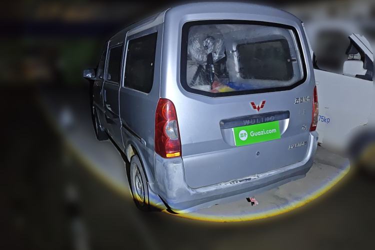 Used Wuling Rongguang 2011 1.2L Base Version
