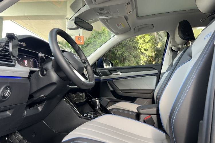 Used Volkswagen Tayron GTE Plug-in Hybrid 2023 280TSI Luxury Plus Advanced Edition Left Front Seat