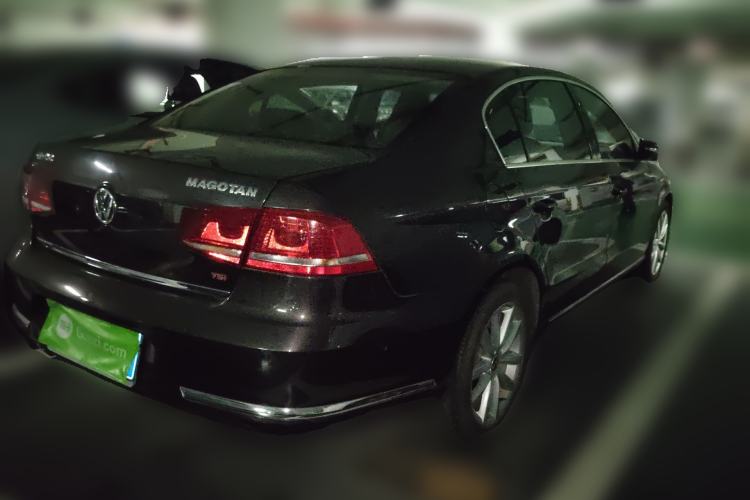 Used Volkswagen Magotan 2012 Revised Version 2.0 TSI Supreme Edition Rear Right 45 Deg