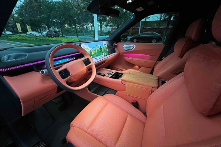 Used Lynk & Co 900 2025 2.0T Ultra
