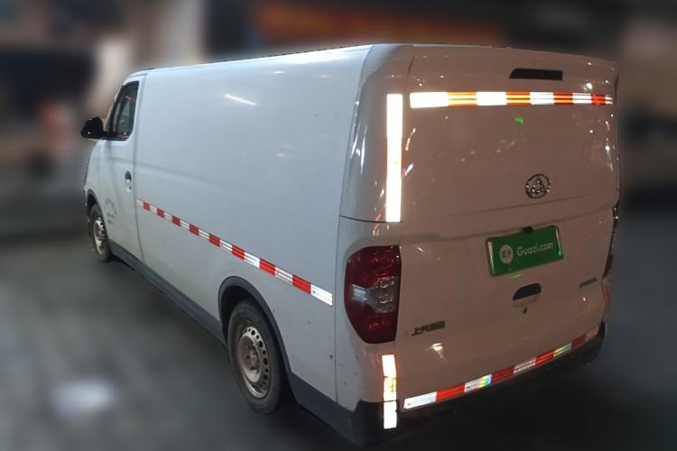 Used SAIC MAXUS EV30 2019 City Logistics Vehicle Fast Delivery Version Long Wheelbase Mengguli 35 kWh