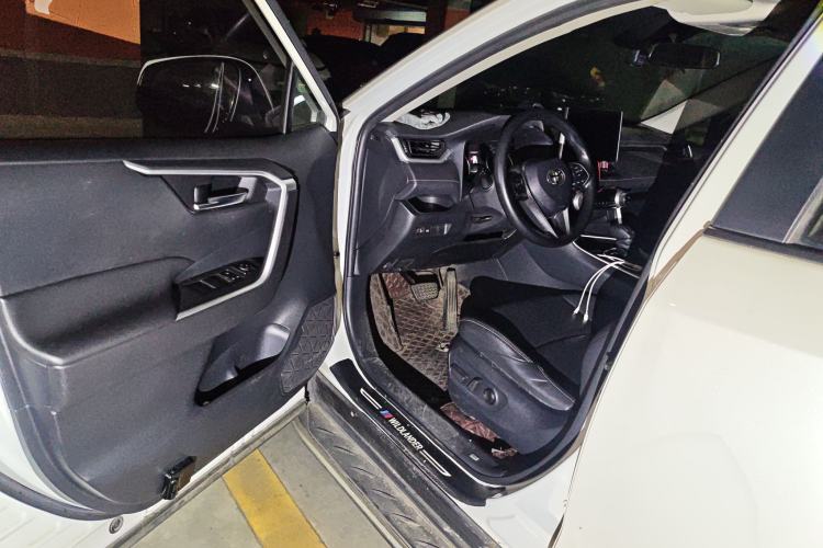 Used Toyota Wildlander 2020 Dual-Motor 2.5L E-CVT Four-Wheel Drive Luxury Edition