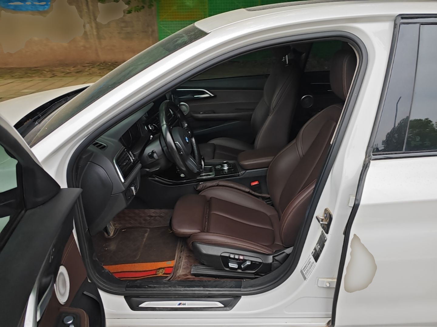 Avant de la voiture
