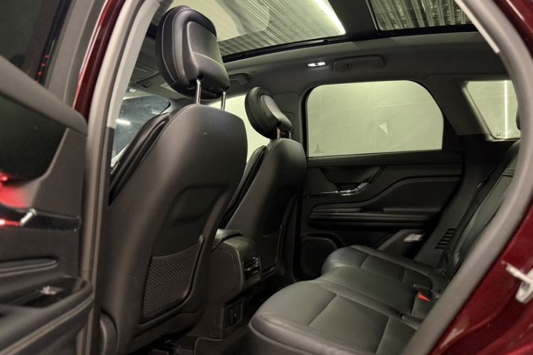 Used Lincoln Corsair New Energy 2021 PHEV Four-Wheel Drive e-Enjoy Edition Interior 7