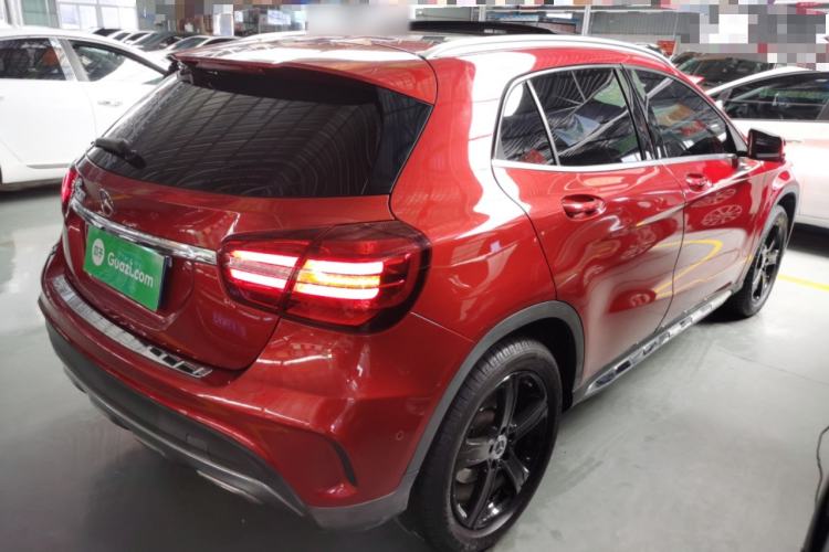 Used Mercedes-Benz GLA 2019 GLA 200 Fashion Model Rear Right 45 Deg