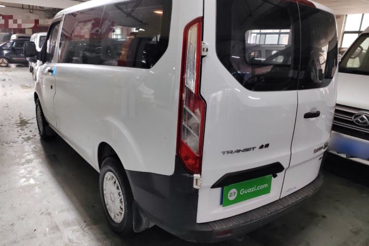Used Ford Transit 2017 2.0T Diesel Multi-Purpose Commercial Vehicle Short Wheelbase Low Roof China V Standard