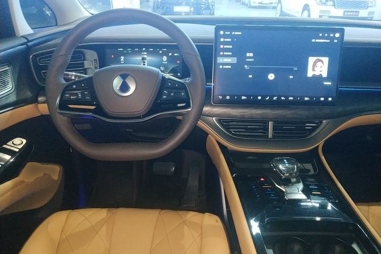 Used Denza D9 2024 DM-i 980 Four-Wheel Drive Prestige Model