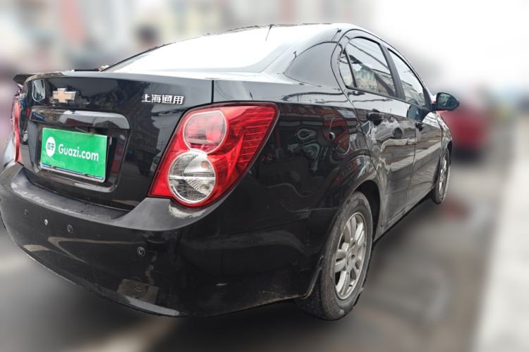 Used Chevrolet Aveo Sonic 2011 Sedan 1.4L Manual Transmission SE
