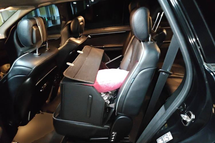 Used Mercedes-Benz R-Class 2017 R 320 4MATIC Business Edition Prestige Model
