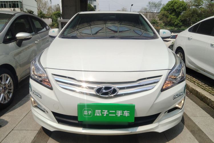 Used Hyundai Verna Ray 2014 1.4L Automatic GLX Front