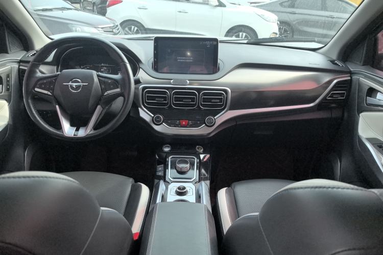 Used Haima 6P 2021 1.2T PHEV Long-Range Luxury Model Center Console