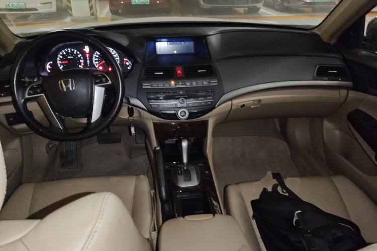 Used Honda Accord 2010 2.4L Millionth Anniversary Edition Center Console